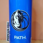 Green side = Dallas Stars NHL logo / Blue side = Dallas Mavericks NBA logo. Metal cap.